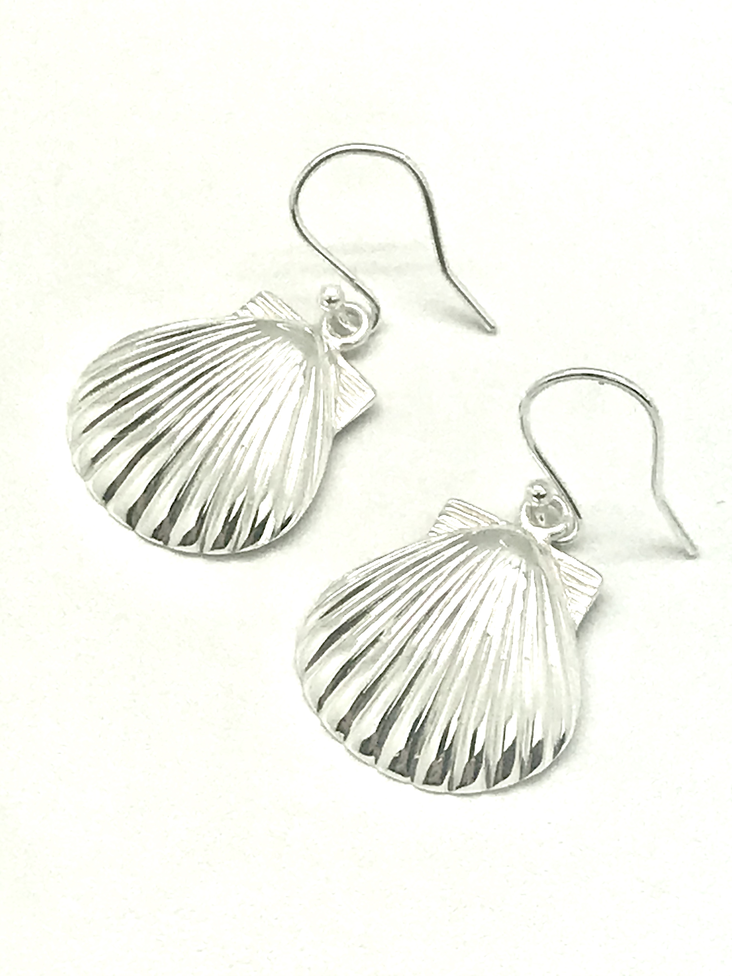 Scallop Shell Dangle Earrings Large - The Silver Seahorse
